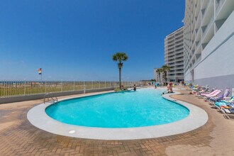 455 E Beach Blvd in Gulf Shores, AL - Building Photo - Building Photo