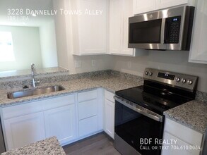 3228 Dannelly Towns Aly in Charlotte, NC - Building Photo - Building Photo