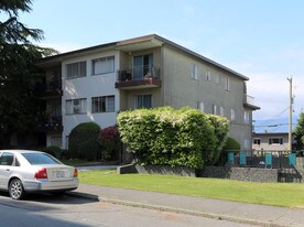 2355 W 2nd Ave in Vancouver, BC - Building Photo