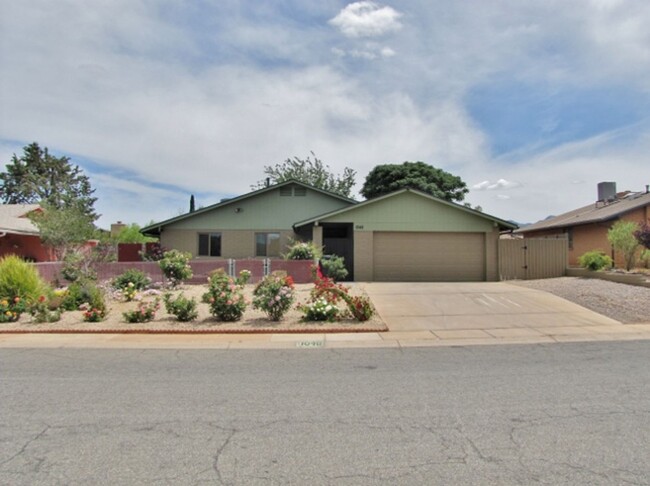 1048 Quail Hollow Dr in Sierra Vista, AZ - Building Photo - Building Photo