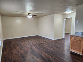 DELMAR PLACE APARTMENTS in San Antonio, TX - Foto de edificio - Interior Photo