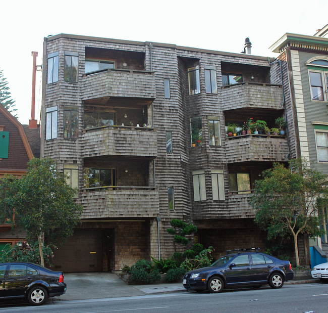 1685 Oak St in San Francisco, CA - Building Photo - Building Photo