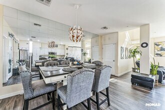 639 W Pepper Pl in Mesa, AZ - Building Photo - Building Photo