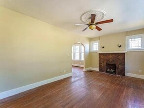 4967 Western Hills Ave in Cincinnati, OH - Building Photo - Building Photo