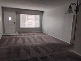 2463 Brazilia Dr, Unit 61 in Clearwater, FL - Building Photo