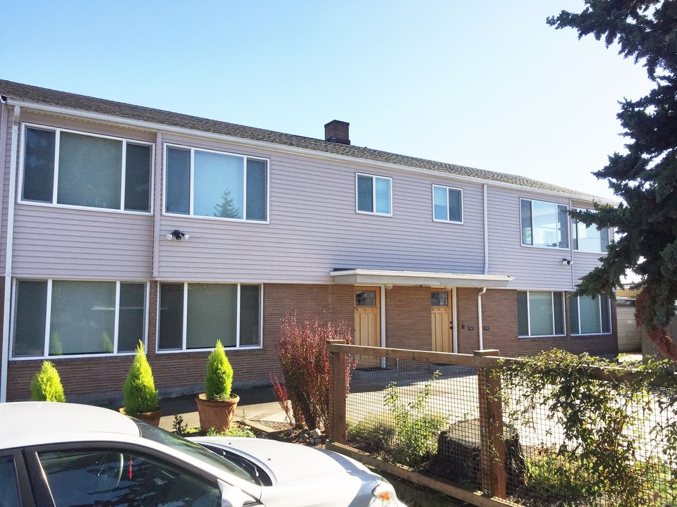 Green Lake Fourplex in Seattle, WA - Foto de edificio