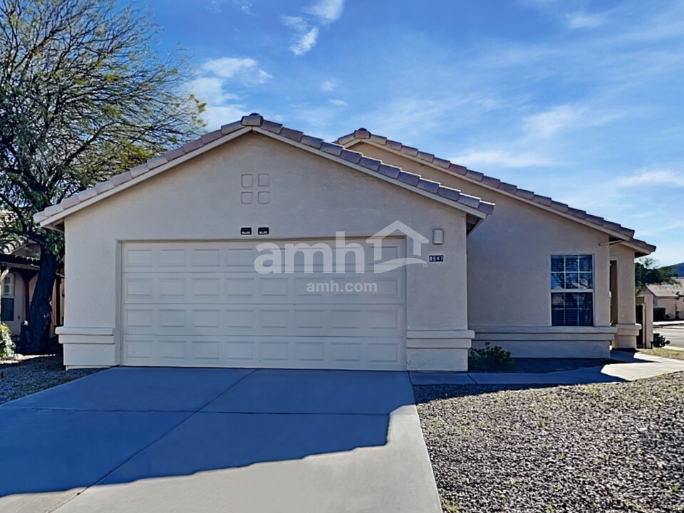 8647 N Kimball Way in Tucson, AZ - Building Photo