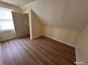 149 Glen St in New Britain, CT - Building Photo - Building Photo