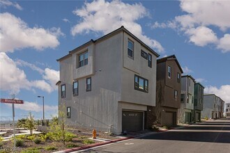 1474 Whistling Kite St in Las Vegas, NV - Foto de edificio - Building Photo