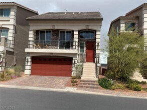 6320 Pear Vly Ln in Las Vegas, NV - Building Photo - Building Photo