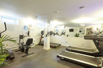 119 House St-Unit -70-119C in Glastonbury, CT - Building Photo - Building Photo