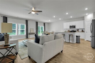 106 Geranium Wy in Bloomingdale, GA - Building Photo - Building Photo