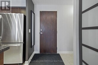 5 Michael Power Pl in Toronto, ON - Building Photo - Building Photo