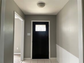 16310 Autumn Wind Dr in Houston, TX - Building Photo - Building Photo