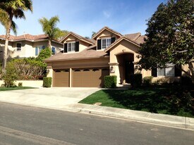 5028 Pearlman Way in San Diego, CA - Building Photo