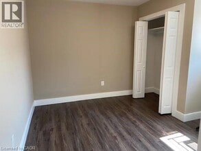 21 Eby St S in Kitchener, ON - Building Photo - Building Photo