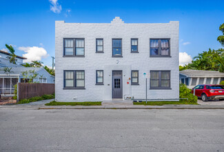 Colee Hammock Apartments in Fort Lauderdale, FL - Building Photo - Primary Photo