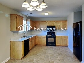 183 Regency Park Dr in Mcdonough, GA - Building Photo - Building Photo