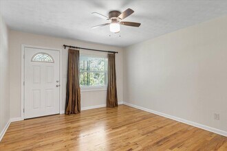 219 W 7th Ave in Tallahassee, FL - Building Photo - Building Photo