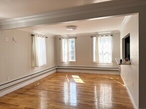 119 Hawkins St in Derby, CT - Building Photo - Building Photo