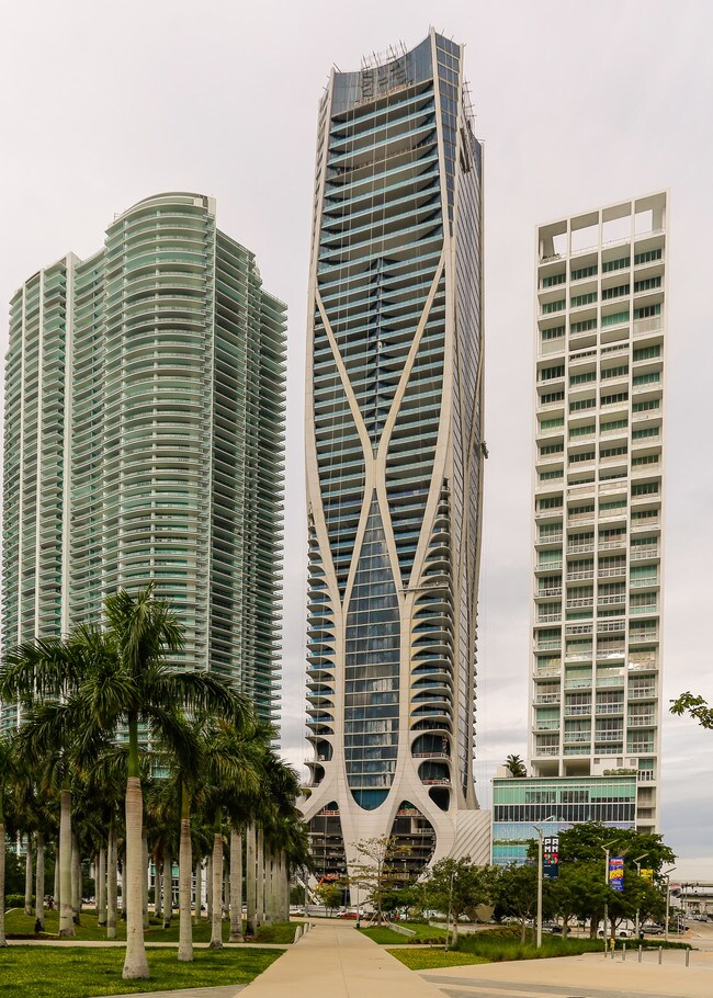 One Thousand Museum in Miami, FL - Building Photo - Building Photo