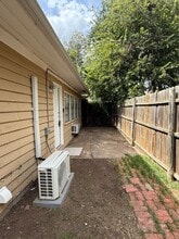 2011 Pearl Ave in Wichita Falls, TX - Building Photo - Building Photo