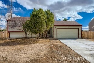 8465 Freemantle Dr in Colorado Springs, CO - Building Photo