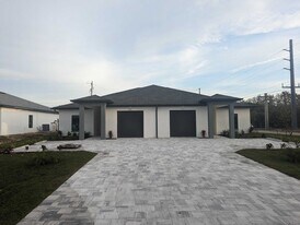 2317 NE 15th Ln in Cape Coral, FL - Building Photo