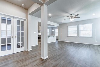 10611 Shimmer Blf Ln in Humble, TX - Building Photo - Building Photo