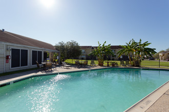 Jasmine Park in Pasadena, TX - Building Photo - Building Photo