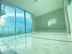 92 SW 3rd St, Unit # 5206 in Miami, FL - Building Photo - Building Photo