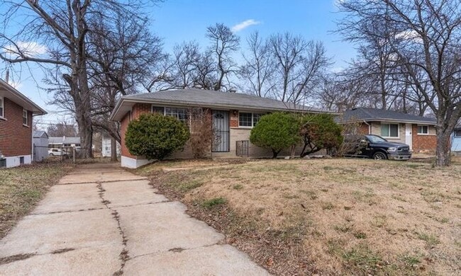 property at 1223 Reale Ave