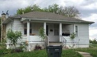 231 S Wilmoth Ave in Ames, IA - Building Photo