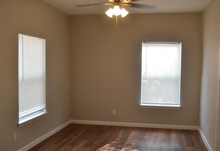 248 Ray Ave in San Antonio, TX - Building Photo - Building Photo