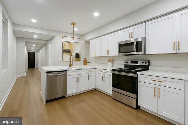 1110 W Lombard St in Baltimore, MD - Building Photo - Building Photo