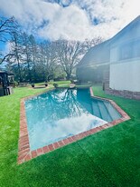 1550 Indian Valley Rd in Novato, CA - Building Photo