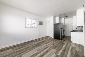 Dream Lofts in Glendale, CA - Foto de edificio - Interior Photo
