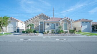 49142 Barrymore St in Indio, CA - Building Photo