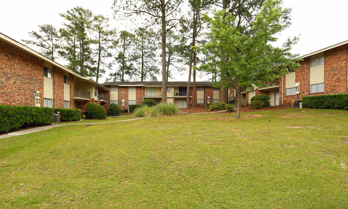 Spring Gardens in Columbia, SC - Foto de edificio