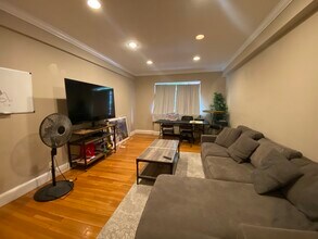 93 Strathmore Rd, Unit 1 in Boston, MA - Building Photo - Building Photo