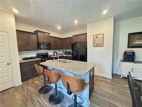 466 Treadstone Dr in Dalton, GA - Building Photo - Building Photo