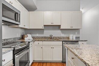 99 Essex St in Melrose, MA - Building Photo - Building Photo