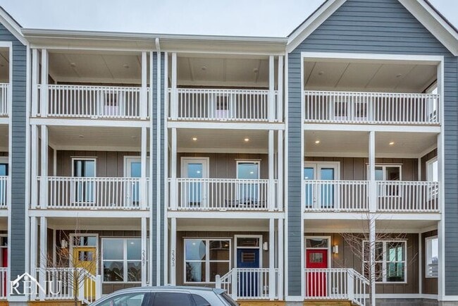 property at 2322 E 18th St Pl