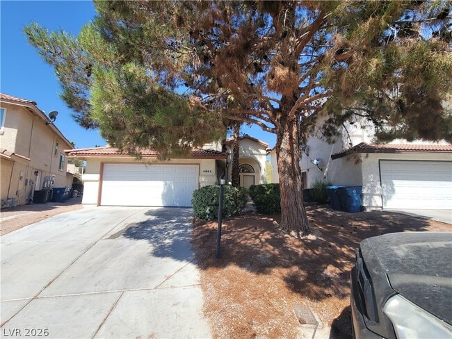 4801 Fiesta Lakes St in Las Vegas, NV - Building Photo - Building Photo