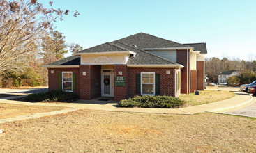 Deerwood Apartments in Winnsboro, SC - Building Photo - Building Photo