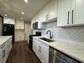 1155 Wesley Ave in Evanston, IL - Building Photo - Building Photo