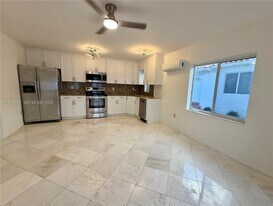 1625 Dewey St in Hollywood, FL - Building Photo