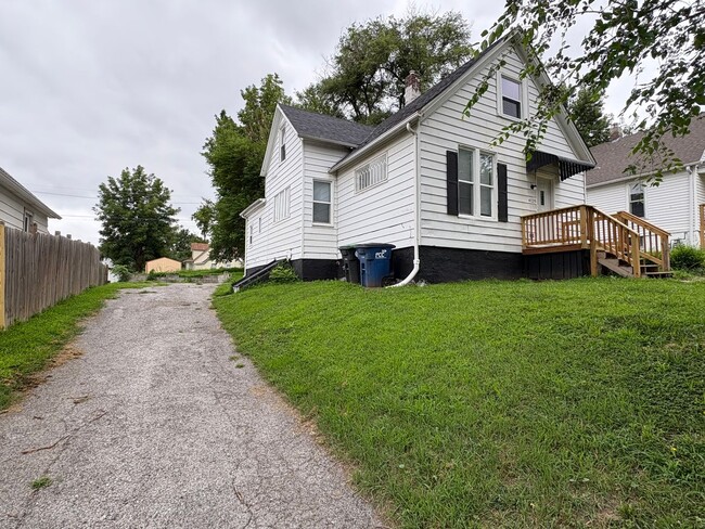 4125 Erskine St in Omaha, NE - Building Photo - Building Photo