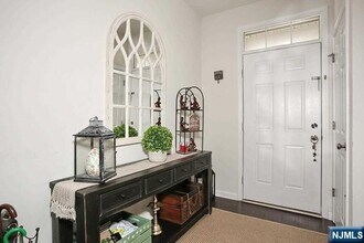 4-12-30 30th St in Fair Lawn, NJ - Building Photo - Building Photo