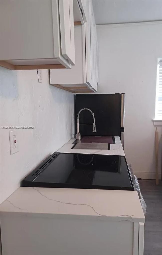 2822 Pine Tree Dr in Miami Beach, FL - Building Photo - Building Photo